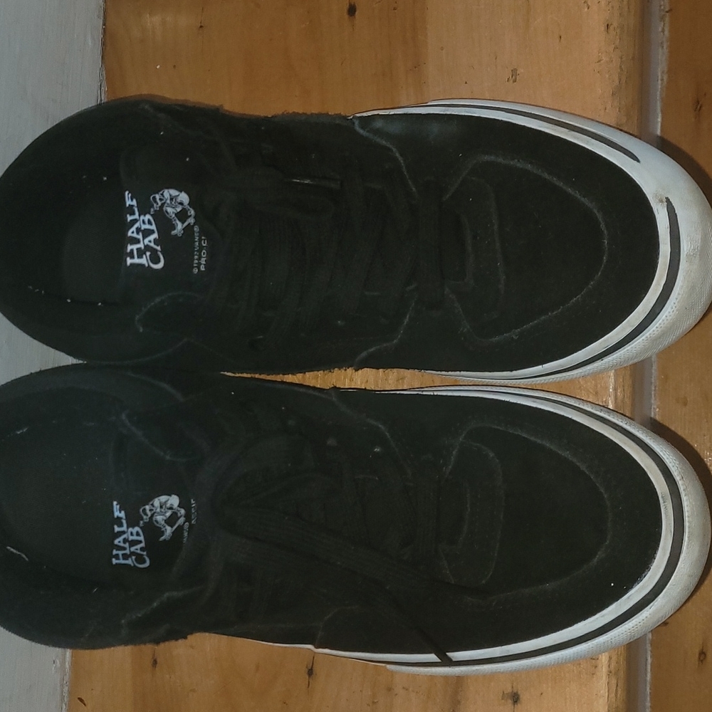 Vans Half Cab pro skate shoe